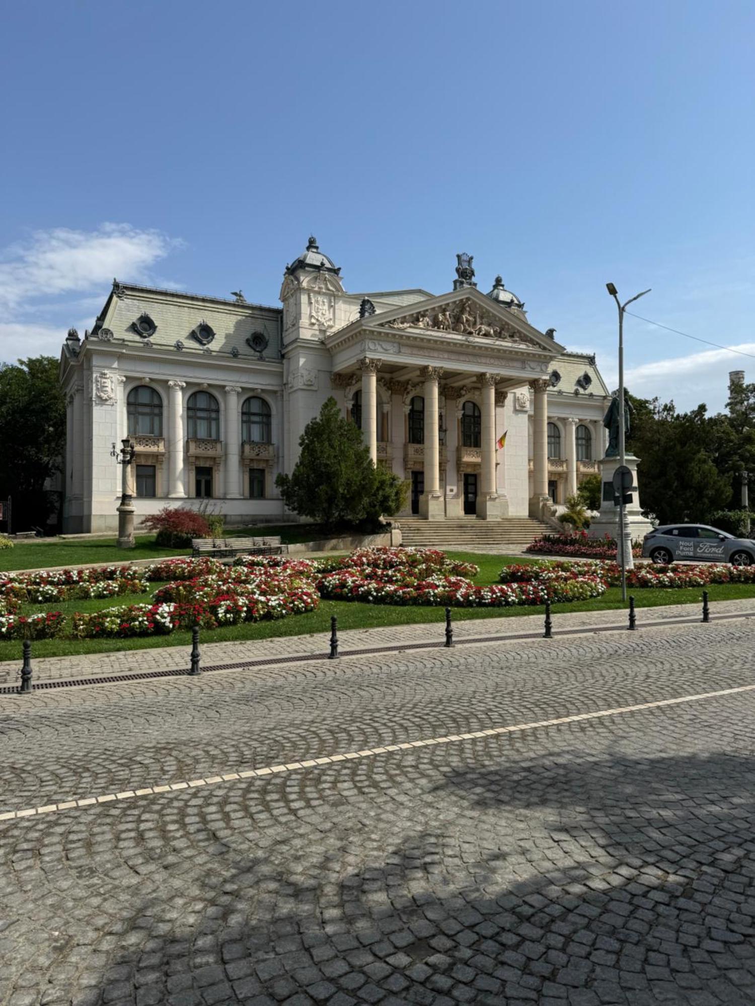 Iasi Ultra Central Apartment Self Check-In ภายนอก รูปภาพ